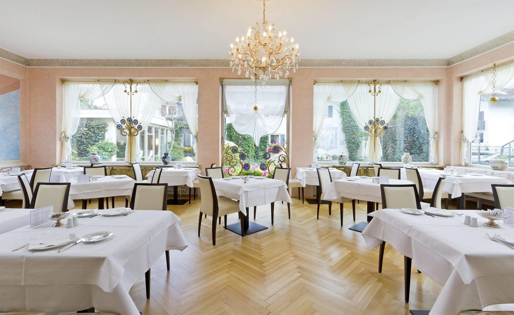 Wittelsbacher Hof Swiss Quality Hotel Гармиш-Партенкирхен Ресторант снимка